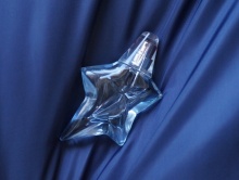 SMRÓD LUKSUSOWYCH PERFUM